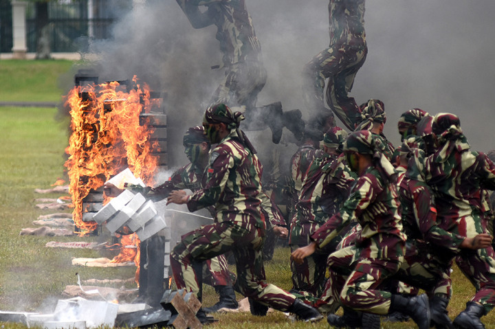 Beragam Atraksi Meriahkan Sertijab Danjen Kopassus