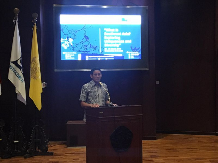 Sandiaga Ajak Warga Jakarta Ikut <i>Earth Hour</i>