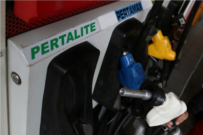 Harga Jual Pertalite Naik jadi Rp7.800/Liter
