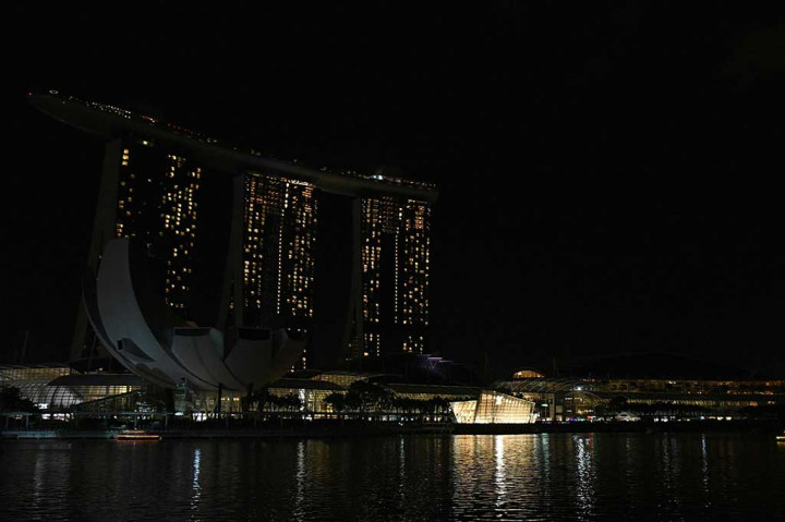 Warga Dunia Matikan Lampu Satu Jam