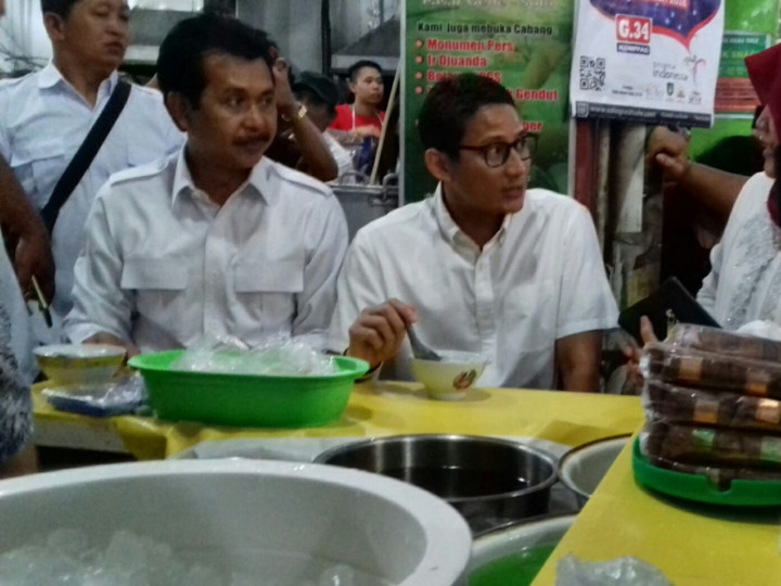 Sandiaga Blusukan ke Solo Kampanyekan Sudirman-Ida