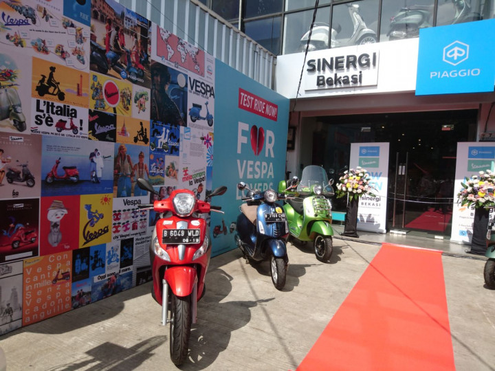 Piaggio Group Jajal Kota Satelit Jakarta
