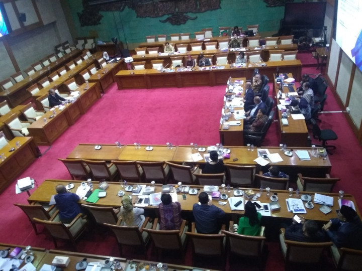 DPR <i>Fit and Proper Test</i> Tiga Calon Deputi Gubernur BI