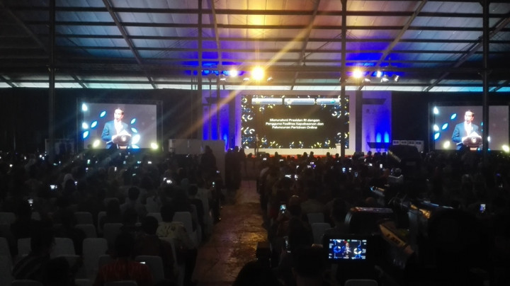 Jokowi Luncurkan Izin Online Kepabeanan