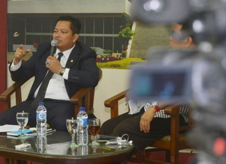 Golkar Nego Mahyudin Lengser dari MPR RI