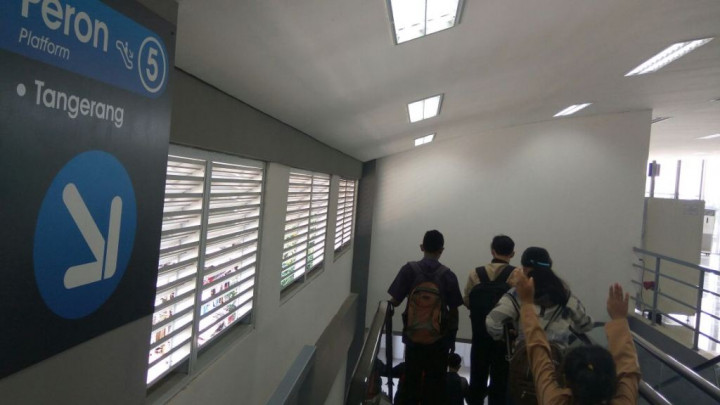 Banyak Onak di Stasiun Duri