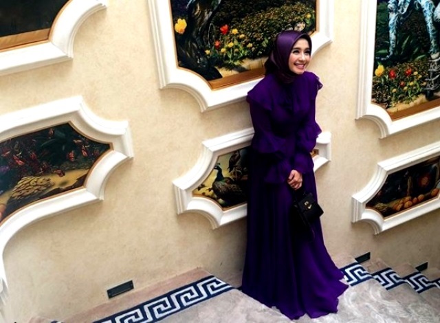 Inspirasi Hijab Laudya Cynthia Bella