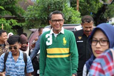 Adu Investasi Agus Arifin-Nurdin Abdullah
