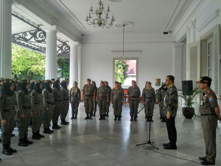 Anies Utus Perempuan Satpol PP Cek Alexis