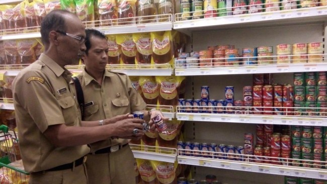 Dua Produk Ikan Kalengan Mengandung Cacing Beredar di Sumut