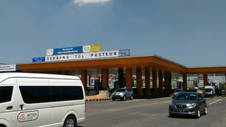 Puncak Kendaraan Masuk ke Bandung Diprediksi Siang Ini