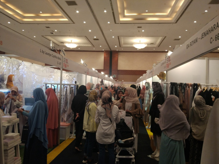 Minat Busana Etnik Batik Menurun di IFW 2018