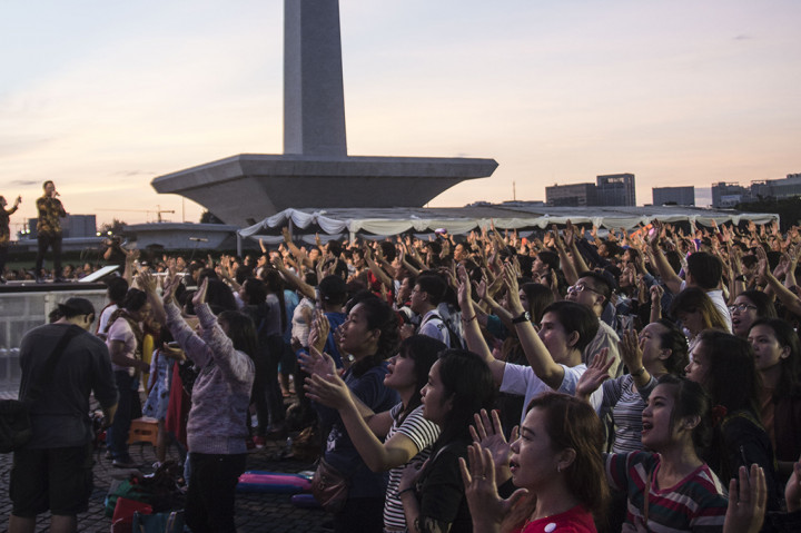 Suasana Perayaan Paskah di Monas