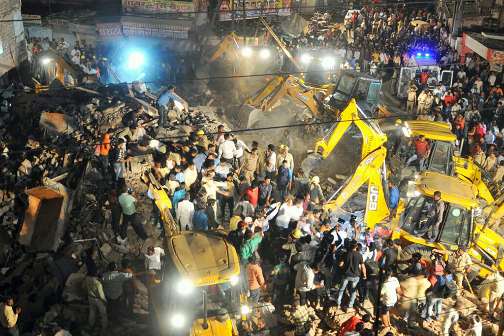 Gedung Empat Lantai di India Ambruk, 10 Tewas