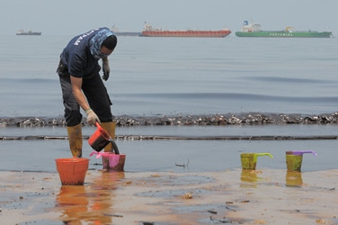 Balikpapan Tetapkan Keadaan Darurat Tumpahan Minyak