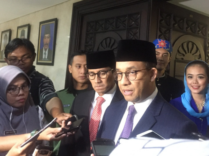 Anies Ngotot Naturalisasi Sungai