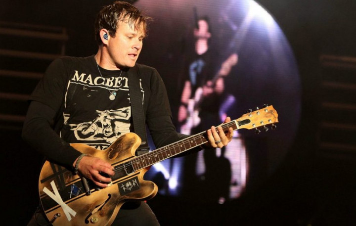 Tom DeLonge Buat Kelanjutan Novel tentang Alien