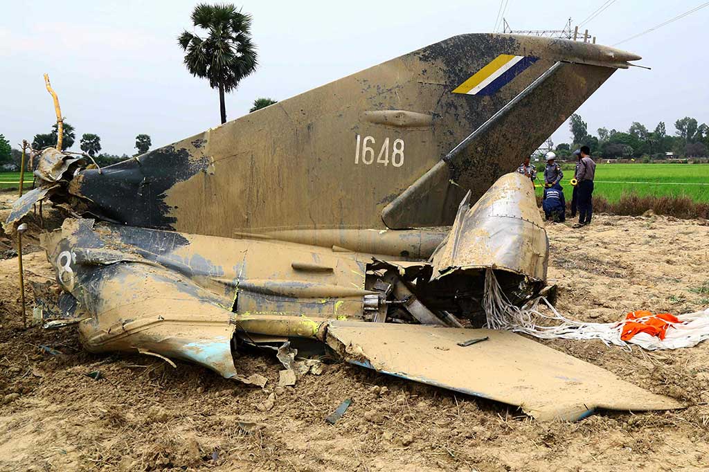 Jet Tempur Myanmar Jatuh, Pilot Tewas