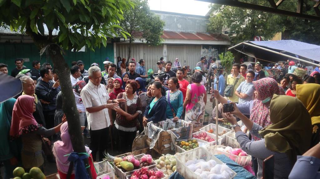 Jurus Ganjar Kelola Pasar Tradisional