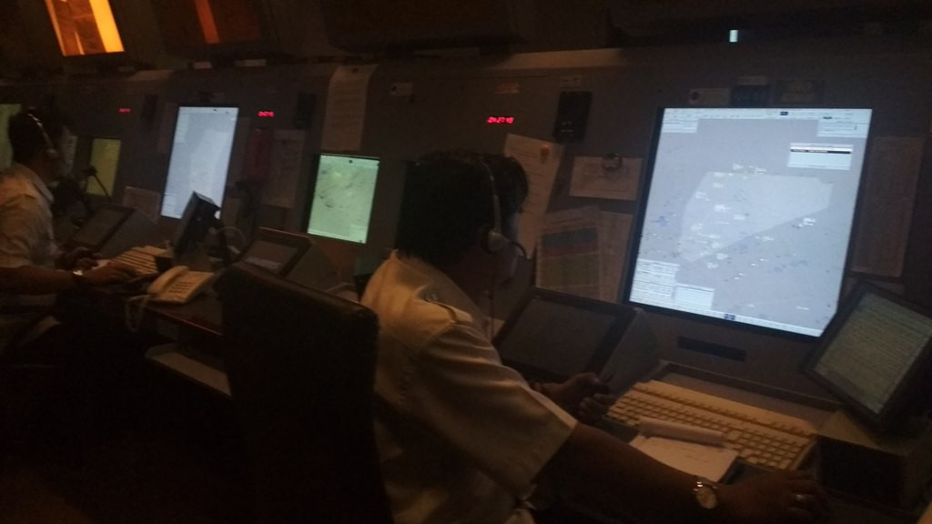 Ruang kontrol Airnav Cabang Utama Makassar
