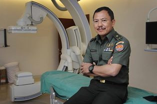 <i>Tuhan Mengirim Dokter Terawan Menyelamatkan Putri Saya</i>