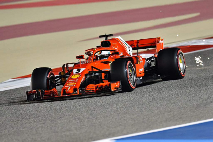 Sebastian Vettel Rebut Pole Position GP Bahrain