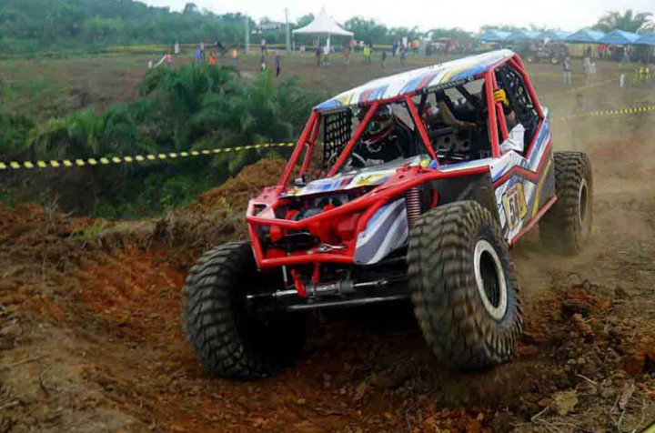 Adu Skill ala Offroader di Trek Baru BXC