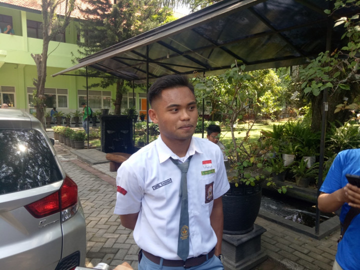 Fokus Ujian Nasional, Saddil Absen Bela Persela