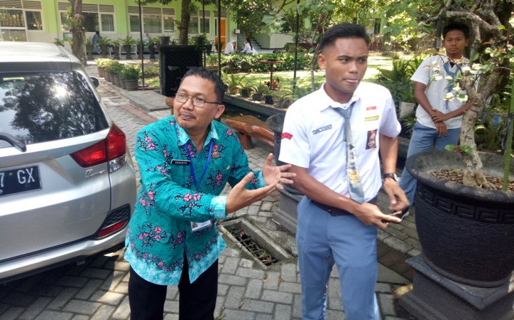 Hadapi Ujian Nasional, Saddil Dibantu Guru