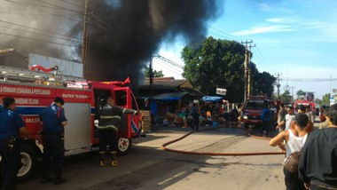 5 Kios di Pasar Serpong Terbakar