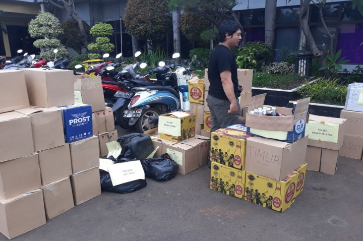 Miras di Cicalengka Dicampur Losion Antinyamuk