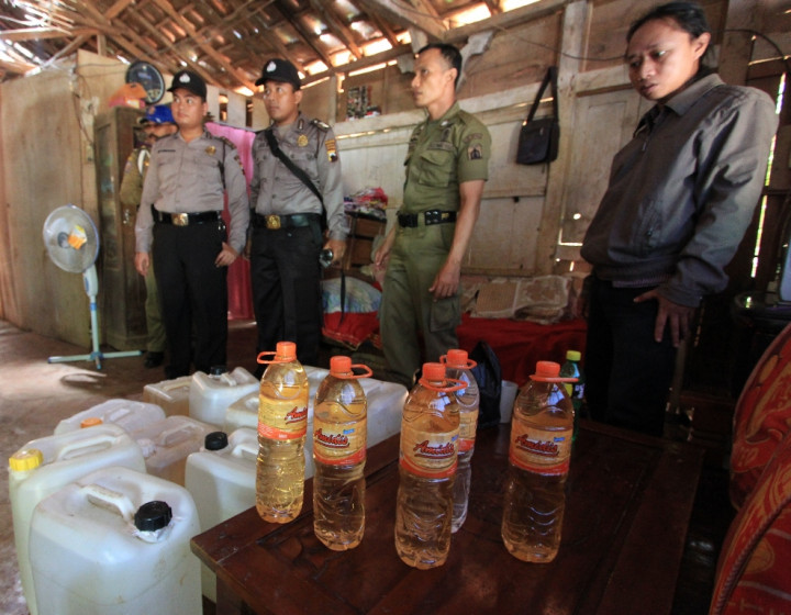 Miras Oplosan di Jepara Dipasok dari Solo