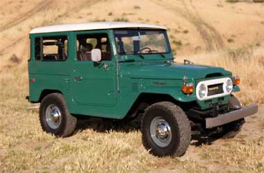 Orisinalitas Toyota FJ40 Land Cruiser 1978 yang Mempesona