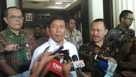 Wiranto Imbau Rhoma Berdialog ketimbang Menduga-duga