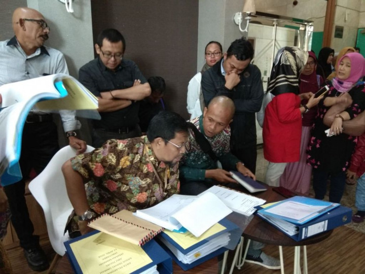 Abu Tours Terus Mengulur Waktu Pemberangkatan Umrah