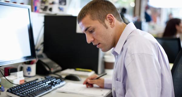 Duduk Terlalu Lama Juga Buruk untuk Otak
