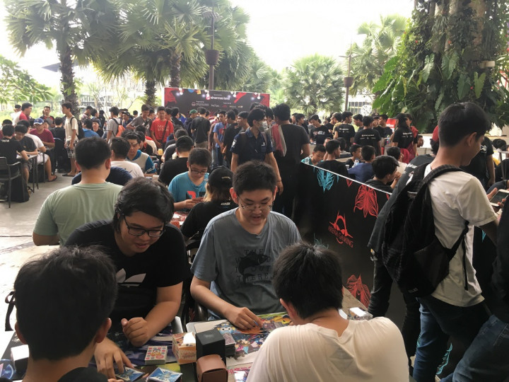 Pecinta Game dan Cosplayer Padati BSD