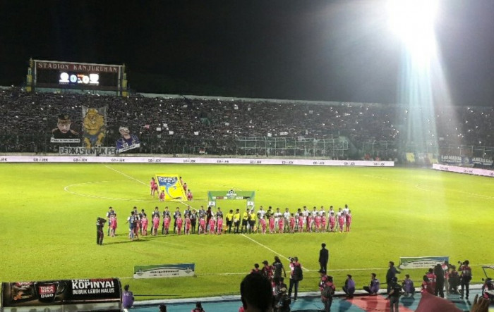 Berakhir Ricuh Arema Vs Persib Imbang 2 2