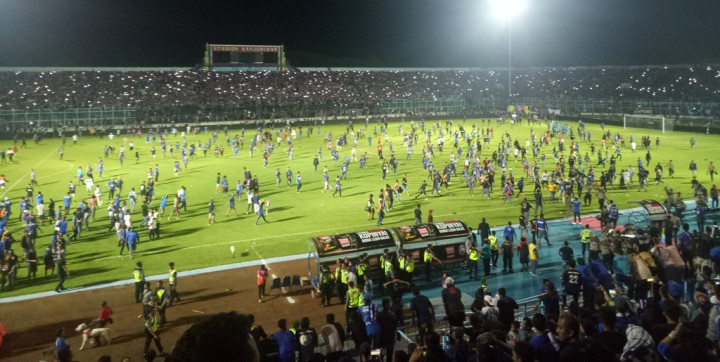 Pelatih Persib Terluka, Manajamen Arema Minta Maaf