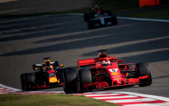 Ketika Vettel Menegur Verstappen