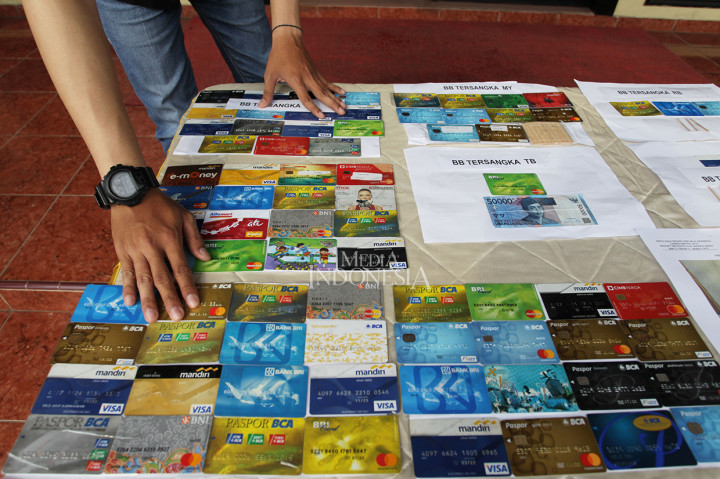 Polres Jakbar Ringkus Komplotan Pembobol ATM