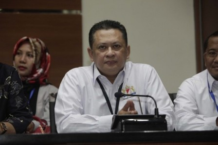 Bamsoet Dukung Jurus Polri Berantas Miras Oplosan