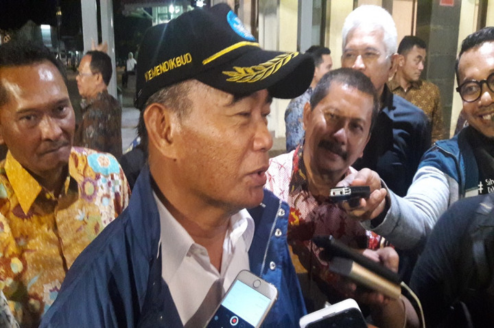 Presiden Beri Gamelan setelah Bangunan Sanggar di Cirebon Ambruk