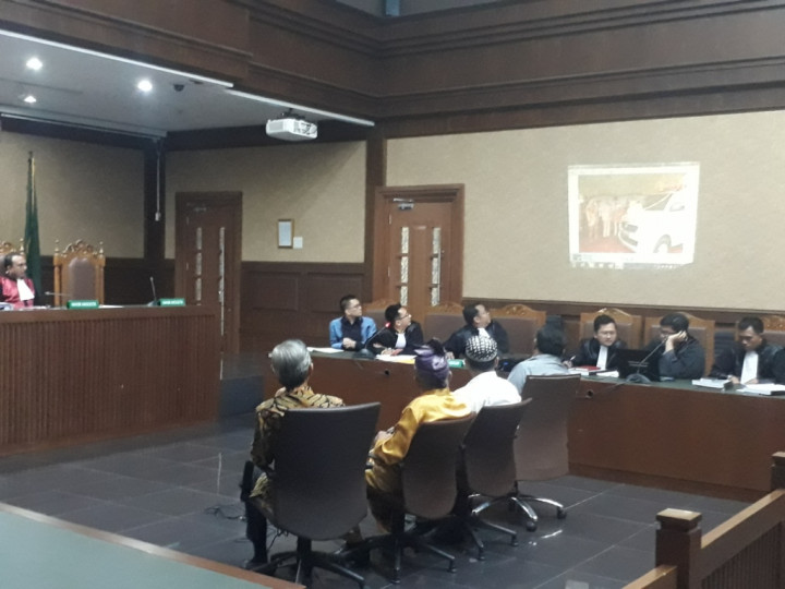 Aditya Moha Dikenal Amat Patuh kepada Sang Ibu