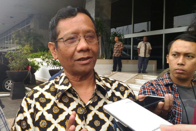 Mahfud MD Anggap Amien Rais Merepotkan PAN