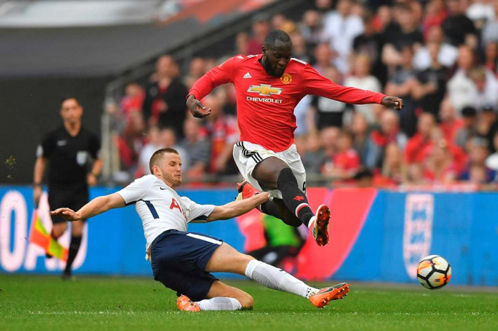 United - Spurs Masih Sama Kuat