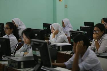 UNBK SMP di Kota Bandung Diklaim Lancar