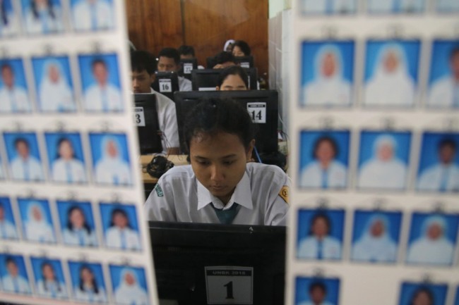 Kemendikbud Klaim Sudah Latih Guru SMA soal HOTS