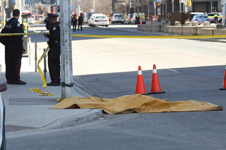 Sembilan Tewas Ditabrak Van di Toronto