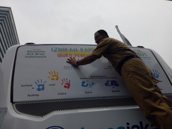 TransJakarta Edisi Hari Kartini Mulai 'Mengaspal'